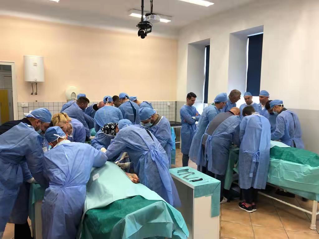Pomyślnie zakończono działalność akademicką w klasie eksperymentalnej zwłok, prowadzoną przez Double Medical w Chorwacji
